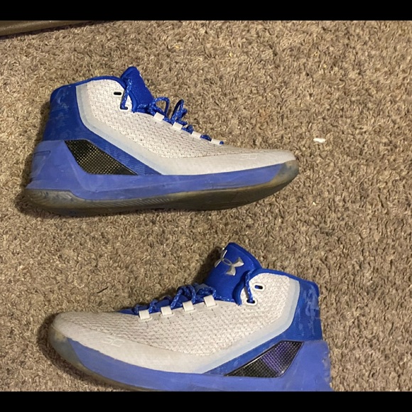 Size 11 under armor shoes blue and grey with blue laces